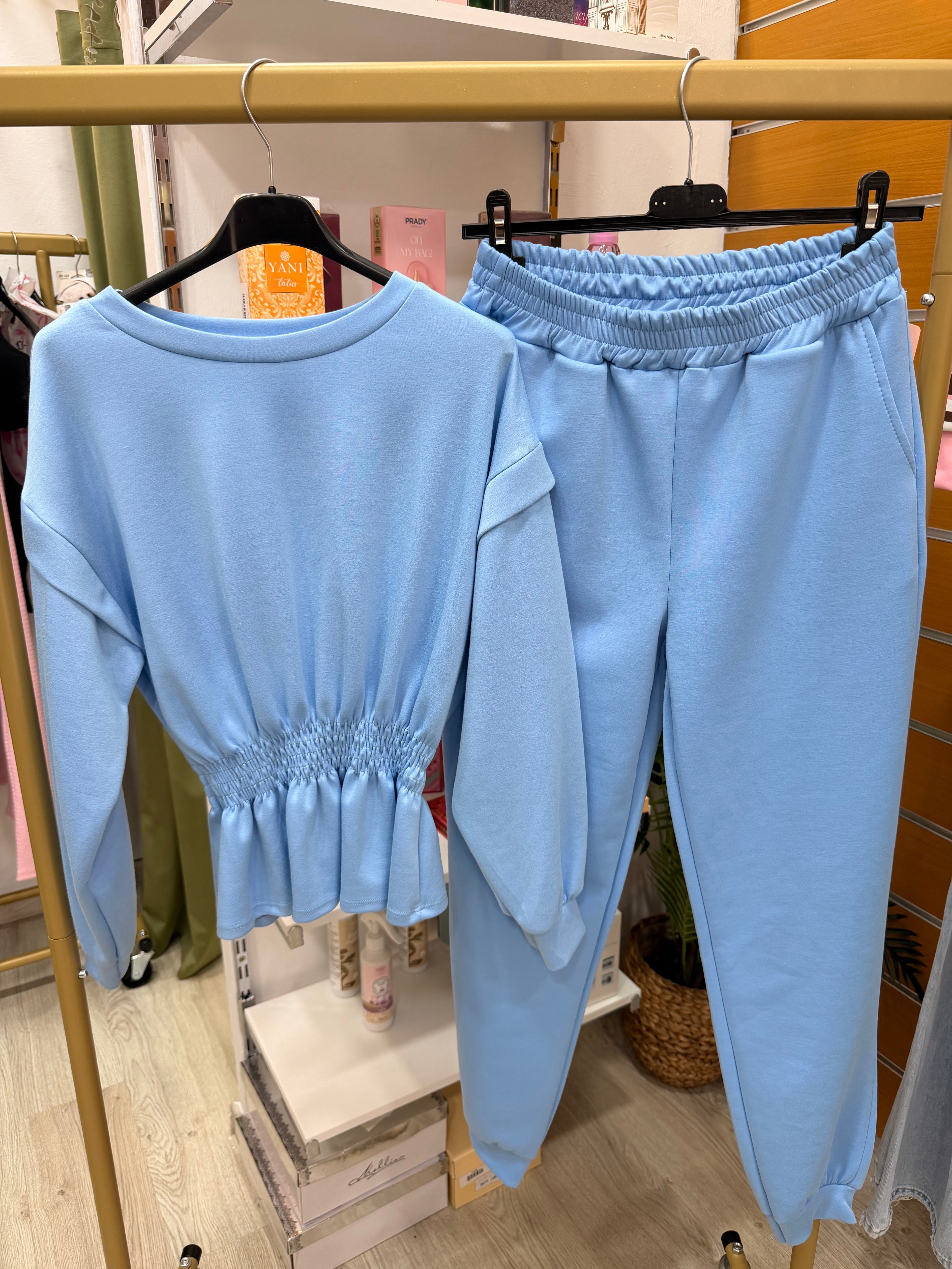 Conjunto chandal frunce